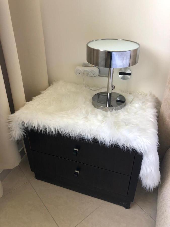 Sky Home Luxury Apartment With Sea View 巴特亚姆 外观 照片